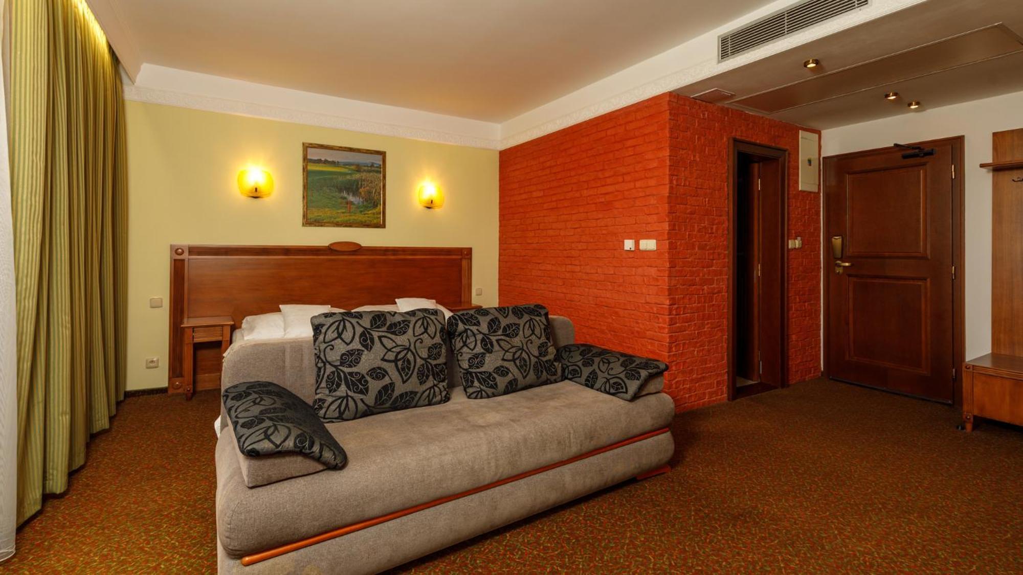 Hotel International Велька-Ломница Номер фото